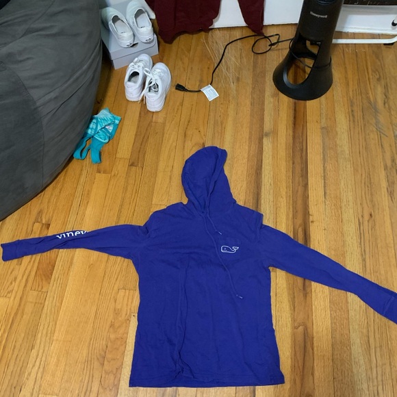 Vineyard vines long sleave - Picture 2 of 2